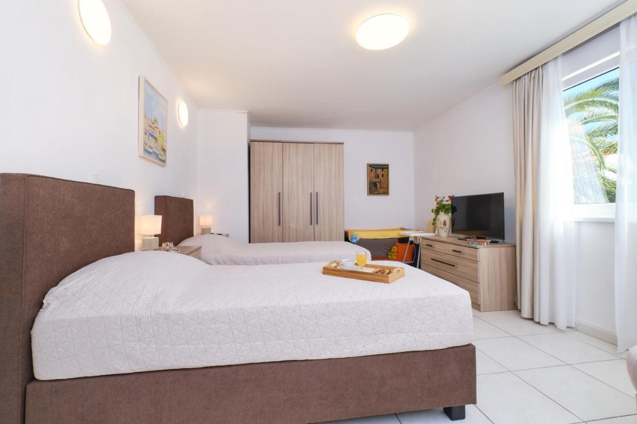 Apartments Antares มาลีโลชินจ์ ภายนอก รูปภาพ